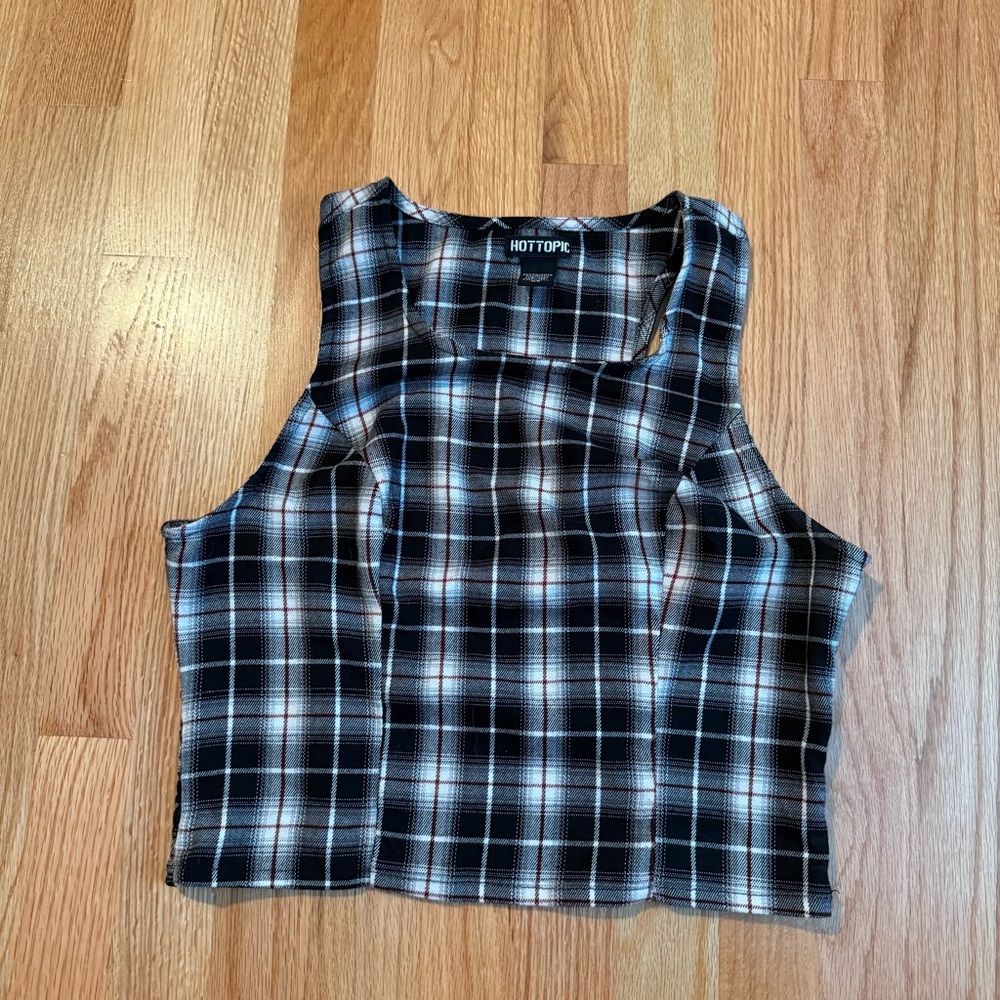 Hot Topic Black and White Plaid Tank Top